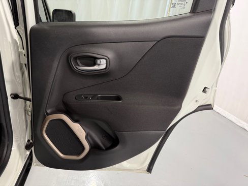 Used 2016 Jeep Renegade Sport w/ Power & Air Group image 26