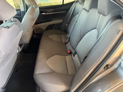 Used 2024 Toyota Camry LE image 18