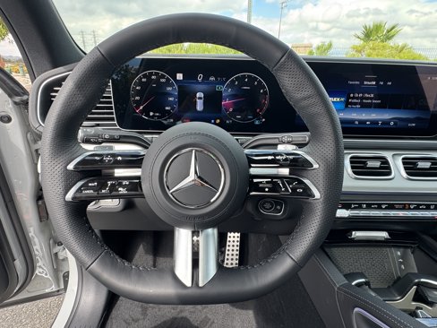 New 2026 Mercedes-Benz GLS 580 4MATIC image 21
