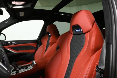 Used 2026 BMW X5 M Competition w/ Executive Package image 16
