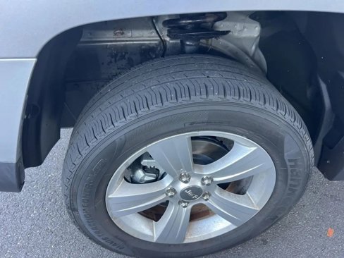 Used 2017 Jeep Patriot Latitude image 20