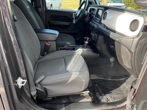 Used 2021 Jeep Wrangler Unlimited Sport image 17
