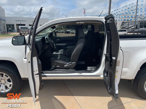 Used 2021 Chevrolet Colorado LT w/ Fleet Safety Package image 12