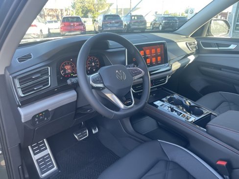 New 2025 Volkswagen Atlas Peak Edition SE image 13