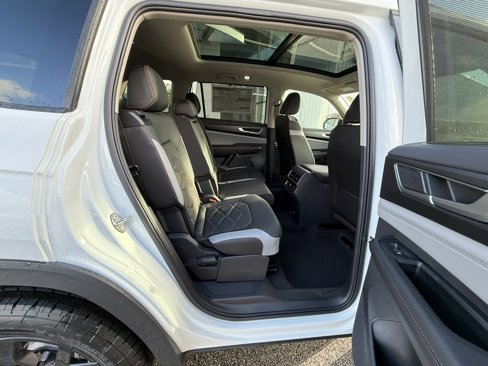 New 2025 Volkswagen Atlas Peak Edition SE image 25