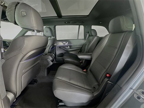 New 2026 Mercedes-Benz GLS 580 4MATIC image 25