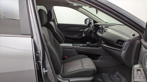Used 2025 Nissan Rogue SV image 22