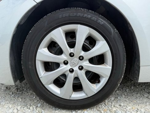 Used 2023 Toyota Corolla LE image 12