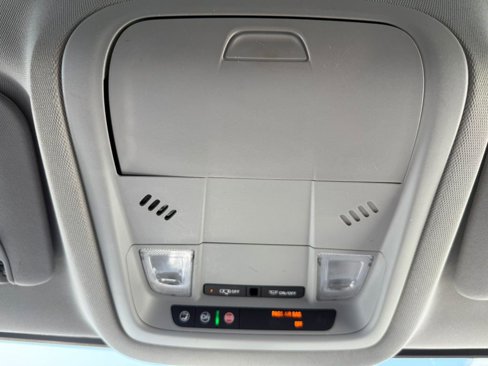 Used 2018 GMC Acadia SLE image 33