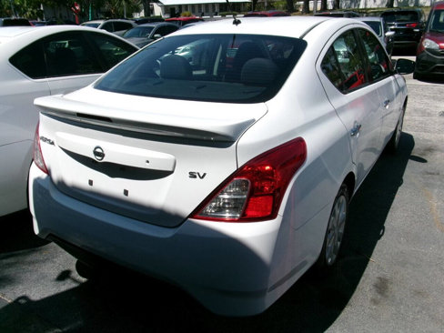 Used 2018 Nissan Versa SV image 14