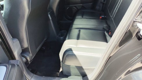 Used 2016 Jeep Compass High Altitude image 10