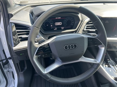 New 2025 Audi Q4 e-tron Premium Plus image 18
