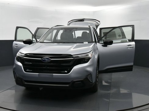New 2025 Subaru Forester Touring image 38