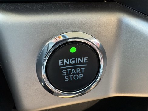 Used 2024 Ford Expedition Max XLT image 44