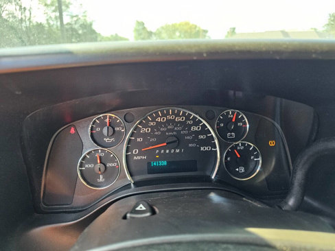 Used 2017 Chevrolet Express 2500 image 18