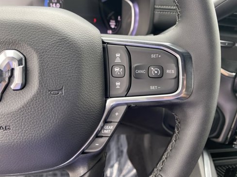 New 2025 RAM 3500 Laramie image 31