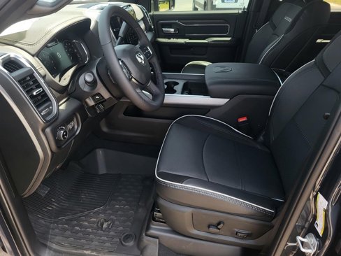 New 2025 RAM 3500 Laramie image 27