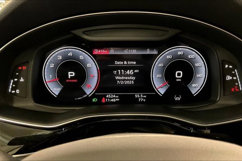 Certified 2025 Audi Q8 Premium image 20
