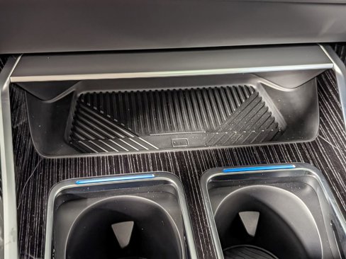 New 2026 BMW 750e xDrive w/ Premium Package image 29
