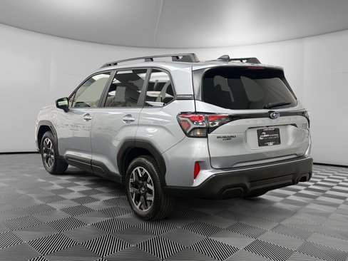 Certified 2025 Subaru Forester Premium image 3