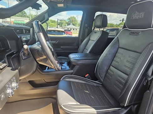 Certified 2024 GMC Sierra 2500 AT4X w/ AT4X AEV Edition image 32
