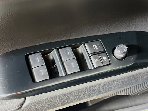 Used 2025 Toyota Camry XSE image 17