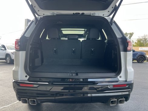 Used 2026 GMC Acadia Denali Ultimate image 24