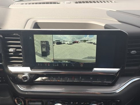 Used 2025 Chevrolet Silverado 1500 High Country w/ Technology Package image 36