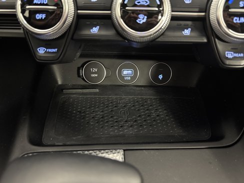 Used 2022 Genesis G70 3.3T image 31