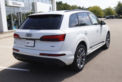 New 2025 Audi Q7 2.0T Premium image 3
