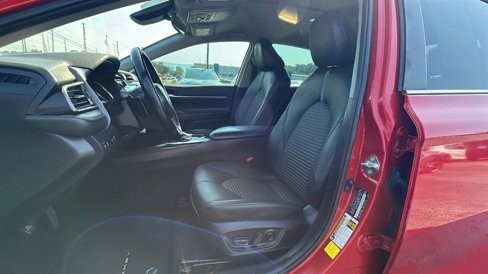 Used 2019 Toyota Camry SE image 9