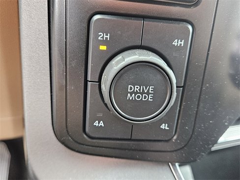 Used 2023 Ford F150 Lariat image 23