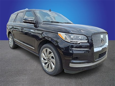 Certified 2024 Lincoln Navigator Premiere image 3