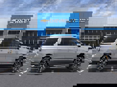 New 2026 Chevrolet Suburban High Country image 5