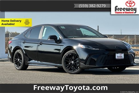New 2026 Toyota Camry SE image 1