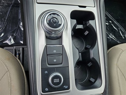 Used 2020 Ford Explorer XLT w/ Class III Trailer Tow Package image 20