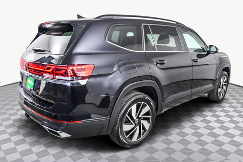 Used 2025 Volkswagen Atlas SE image 8