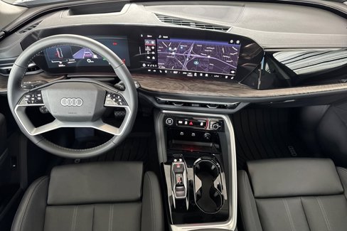 New 2025 Audi Q5 Premium Plus image 12