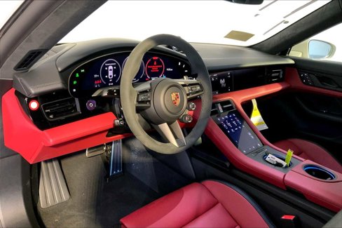 New 2025 Porsche Taycan GTS image 4
