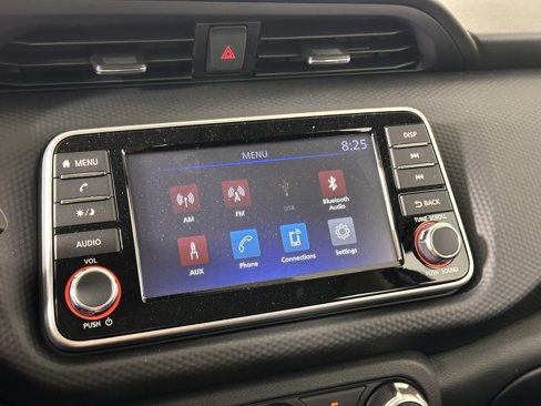 New 2024 Nissan Kicks S image 17