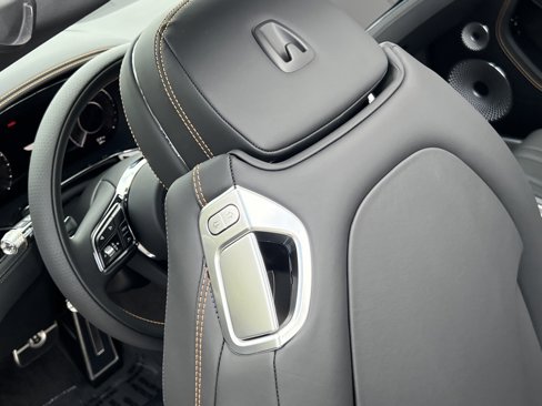 New 2025 Bentley Continental GTC image 30