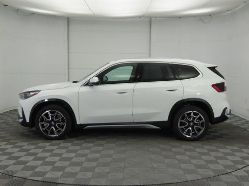 Used 2025 BMW X1 xDrive28i w/ Premium Package image 9
