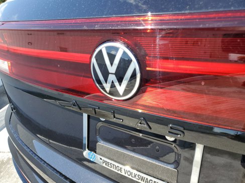 New 2026 Volkswagen Atlas Cross Sport SEL R-Line image 6