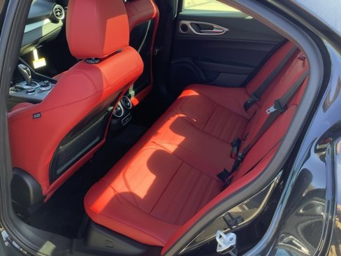 New 2025 Alfa Romeo Giulia Sprint w/ Veloce Package AWD image 21