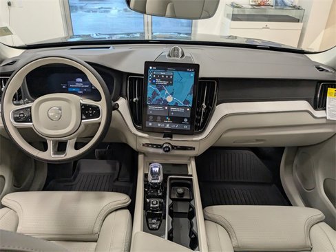 New 2026 Volvo XC60 T8 Ultra image 16
