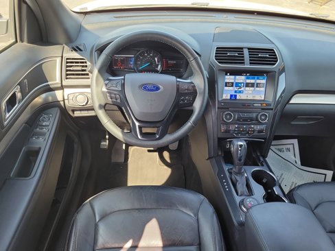 Used 2018 Ford Explorer XLT w/ Equipment Group 202A image 19