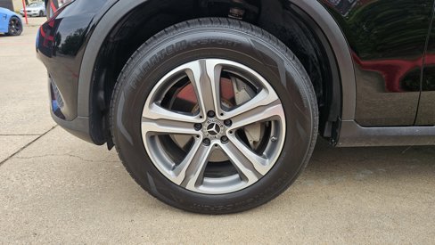 Used 2019 Mercedes-Benz GLC 300 w/ Premium Package image 13