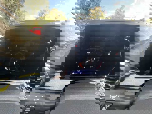New 2026 Chevrolet Trax LT w/ Sunroof Package image 12