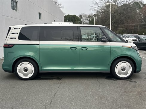 New 2025 Volkswagen ID. Buzz 1st Edition image 6