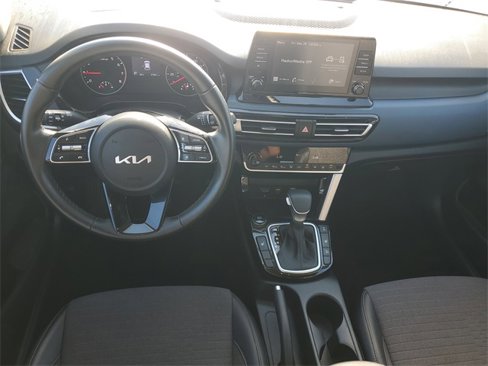 Certified 2023 Kia Seltos S image 11